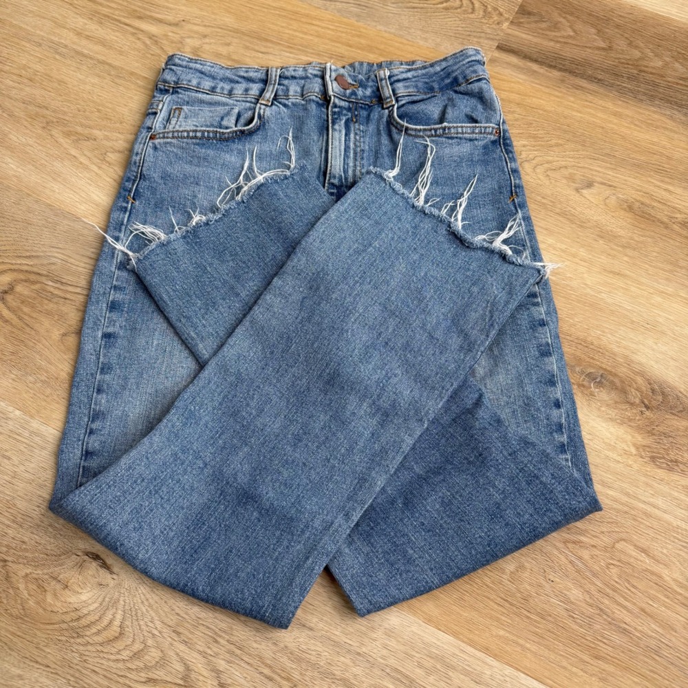 Zara Blue Raw Hem Straight Leg Jeans Womens Size 6/28 Modern Edgy
